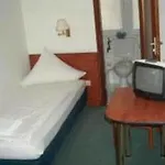 Stern Ξενοδοχείο 2*