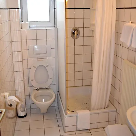 Stern 2* שטוטגרט